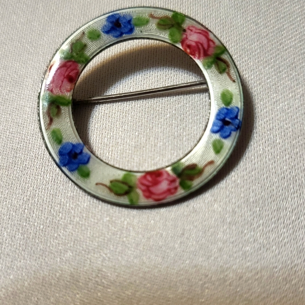 Brooch